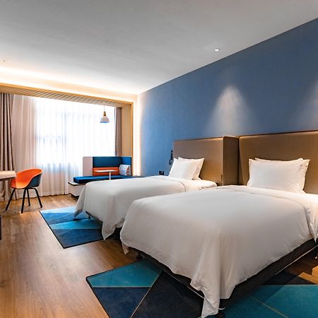Holiday Inn Express Shantou City Center By Ihg Exteriör bild