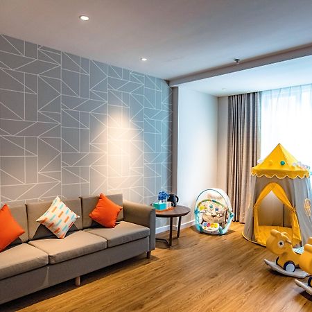 Holiday Inn Express Shantou City Center By Ihg Exteriör bild