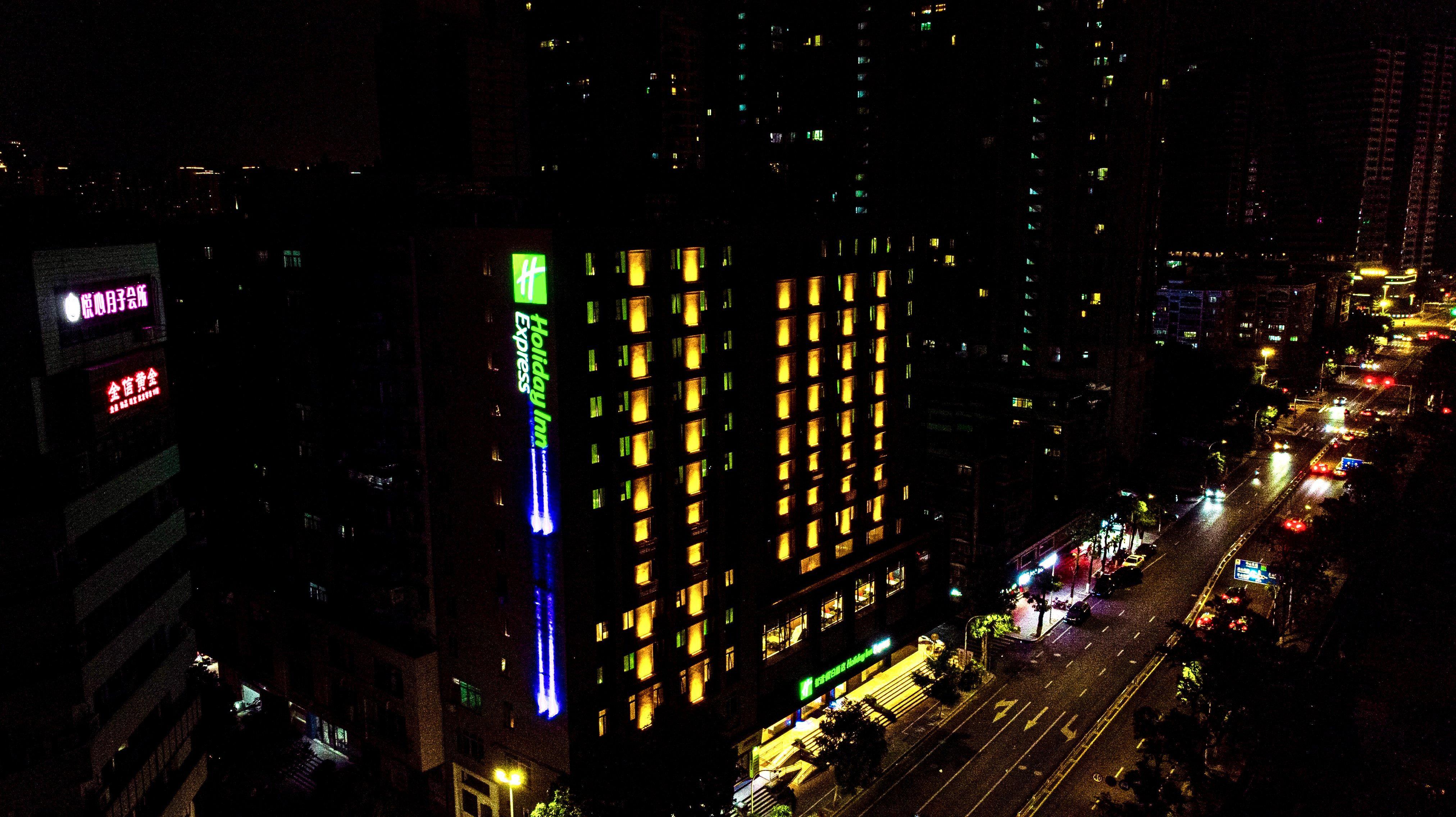 Holiday Inn Express Shantou City Center By Ihg Exteriör bild